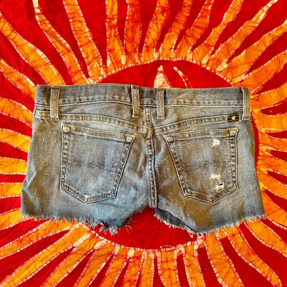 Lucky Brand Riley Short - Picture 2 of 2